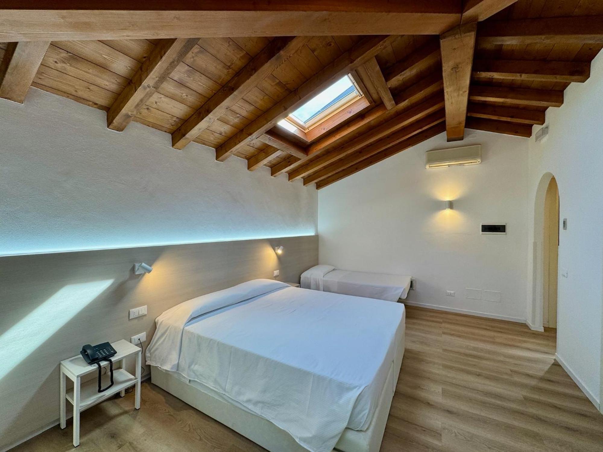 Corte Impero Hotel & Restaurant 아피 외부 사진